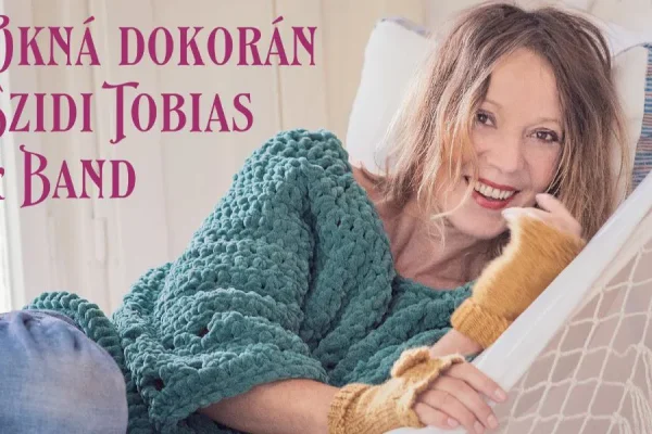 Szidi Tobias & Band: Okná dokorán